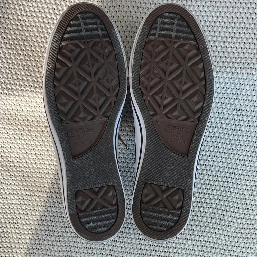 Converse Lavender Low-Top Sneakers - Picture 12 of 13